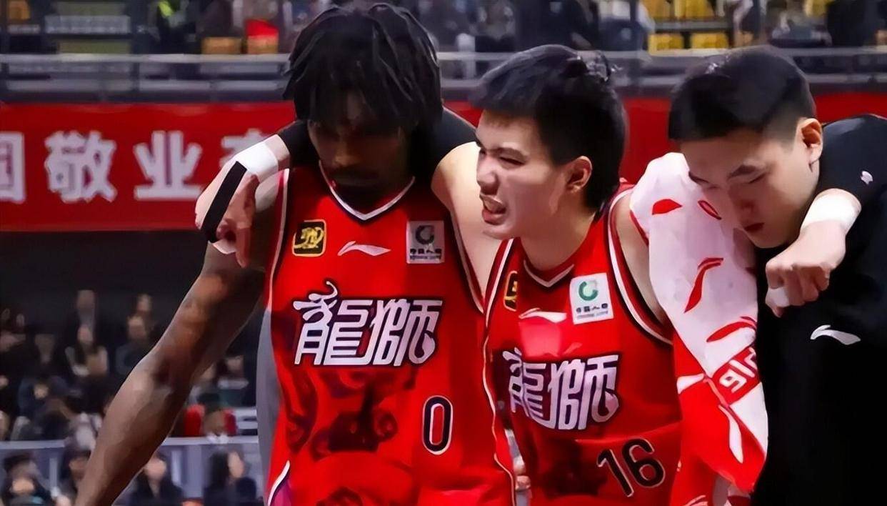 开云体育 登录-社区盾赛程吃紧，金州勇士今晚完成体检，球迷炸锅，训练强度明显提升(金州勇士的金州在哪)